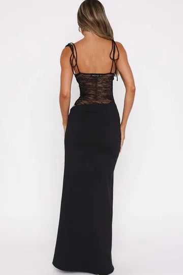 Élise™ - Robe longue en dentelle avec corset et fines bretelles