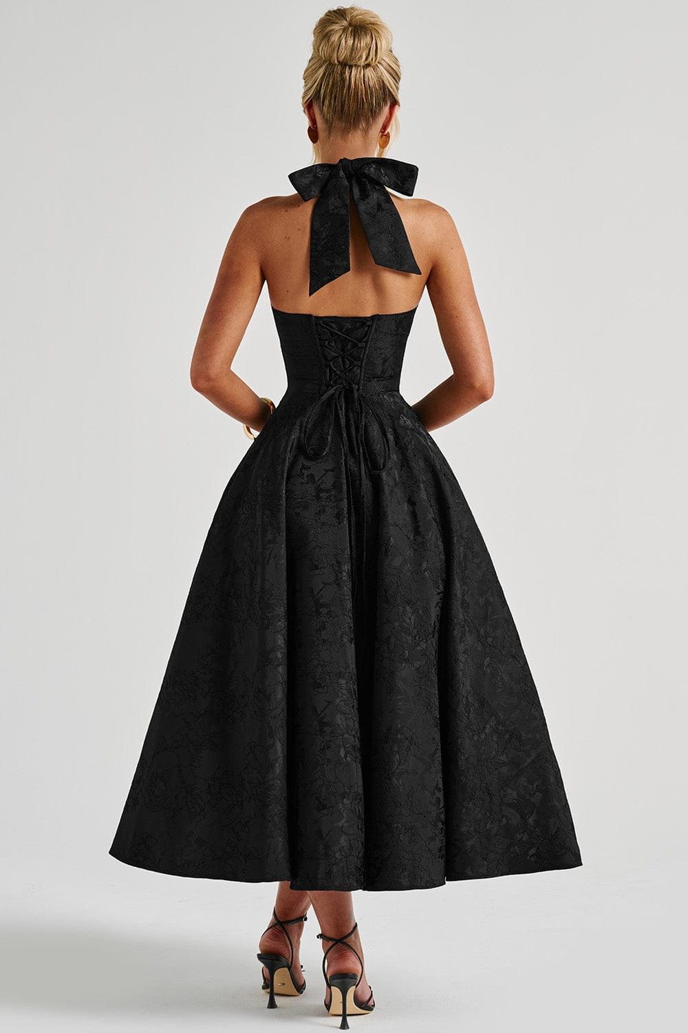 Gabrielle™ - Robe midi à col halter et jupe évasée