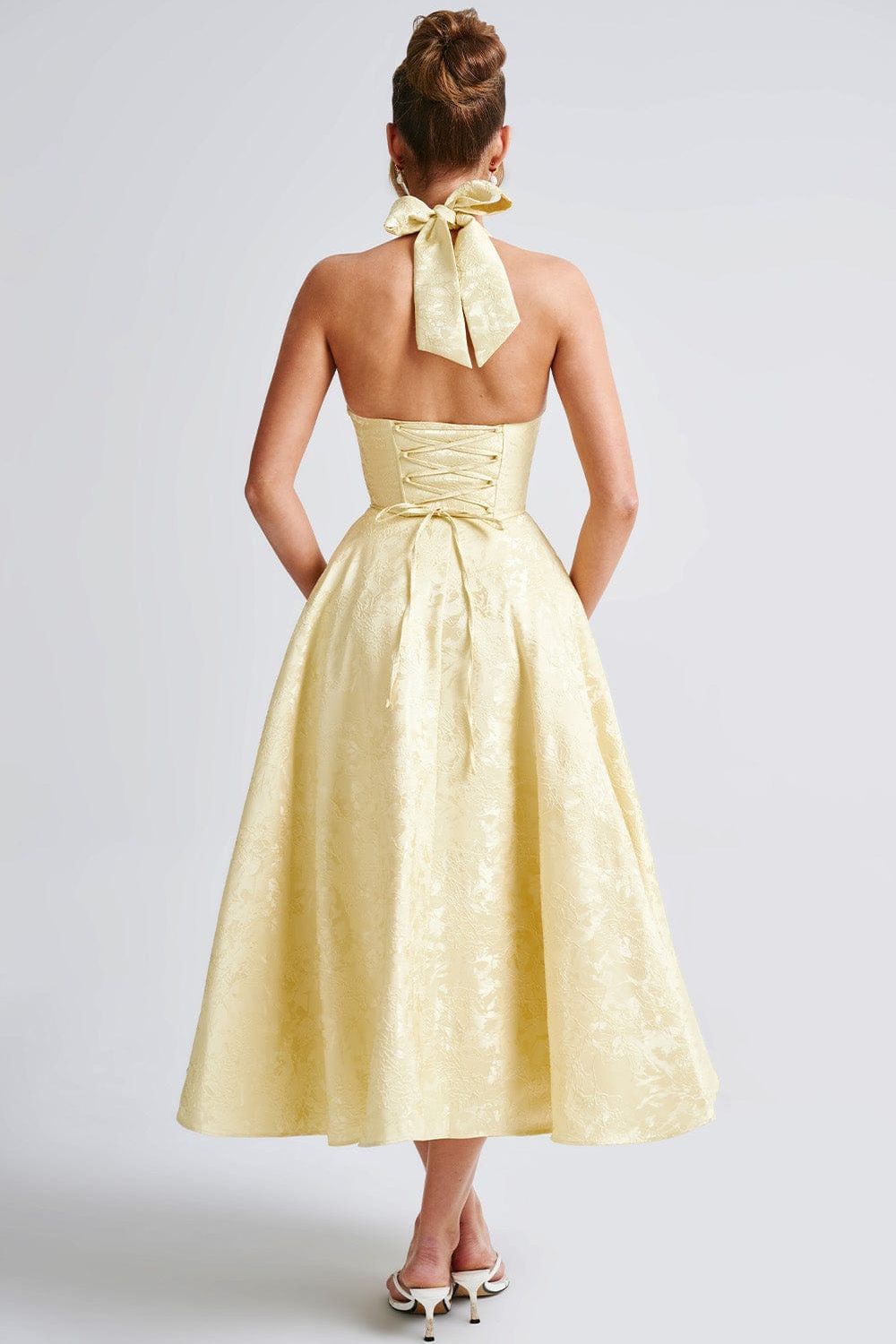 Gabrielle™ - Robe midi à col halter et jupe évasée