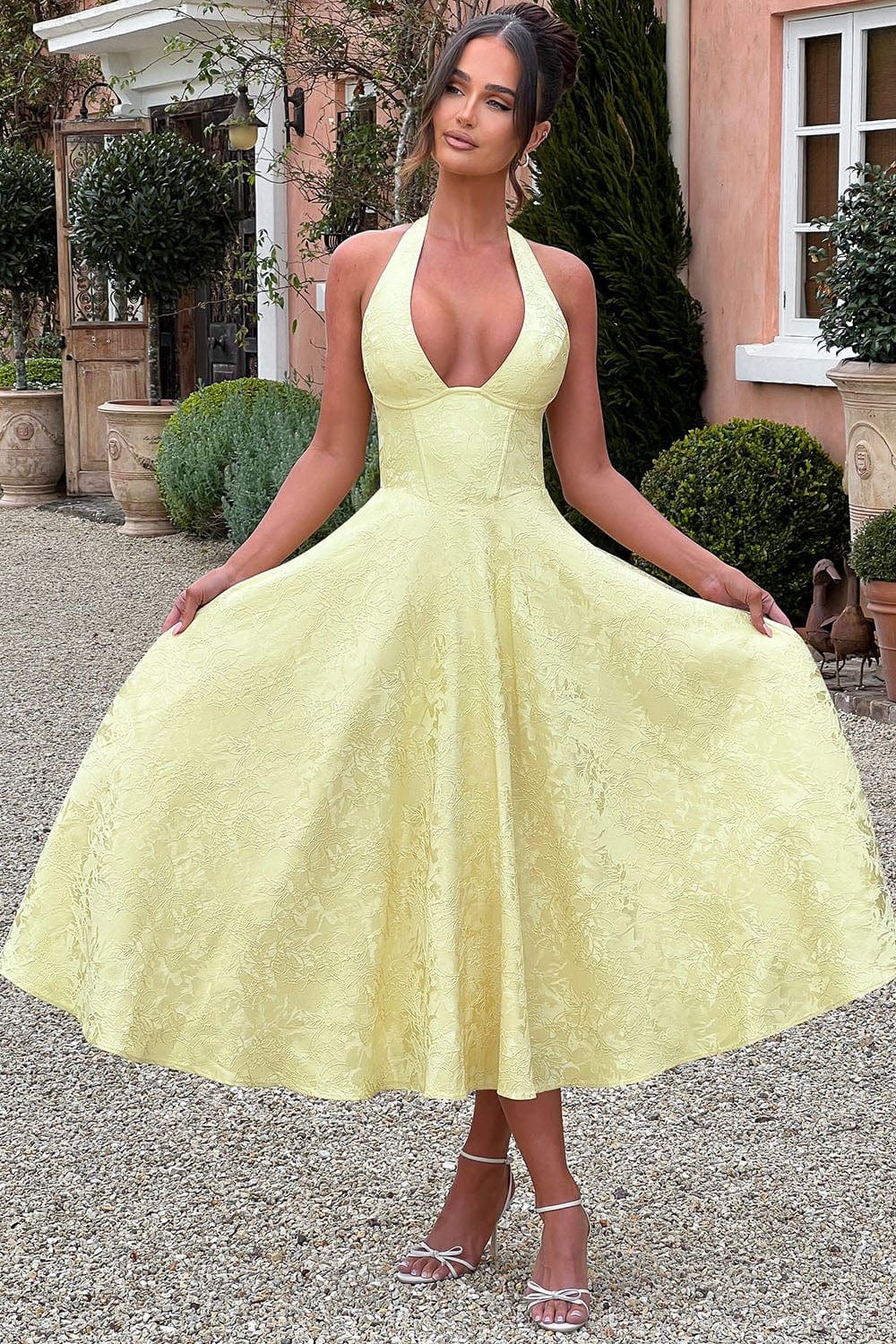 Gabrielle™ - Robe midi à col halter et jupe évasée