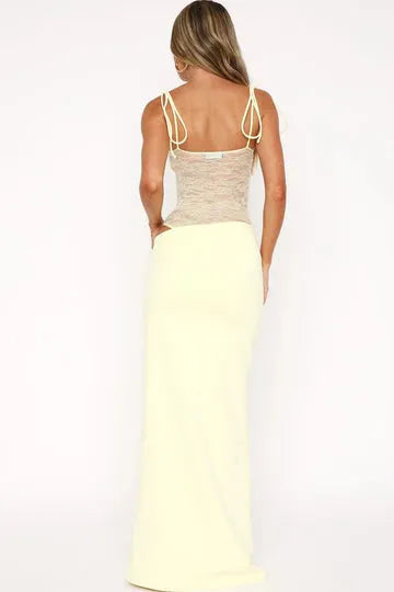 Élise™ - Robe longue en dentelle avec corset et fines bretelles